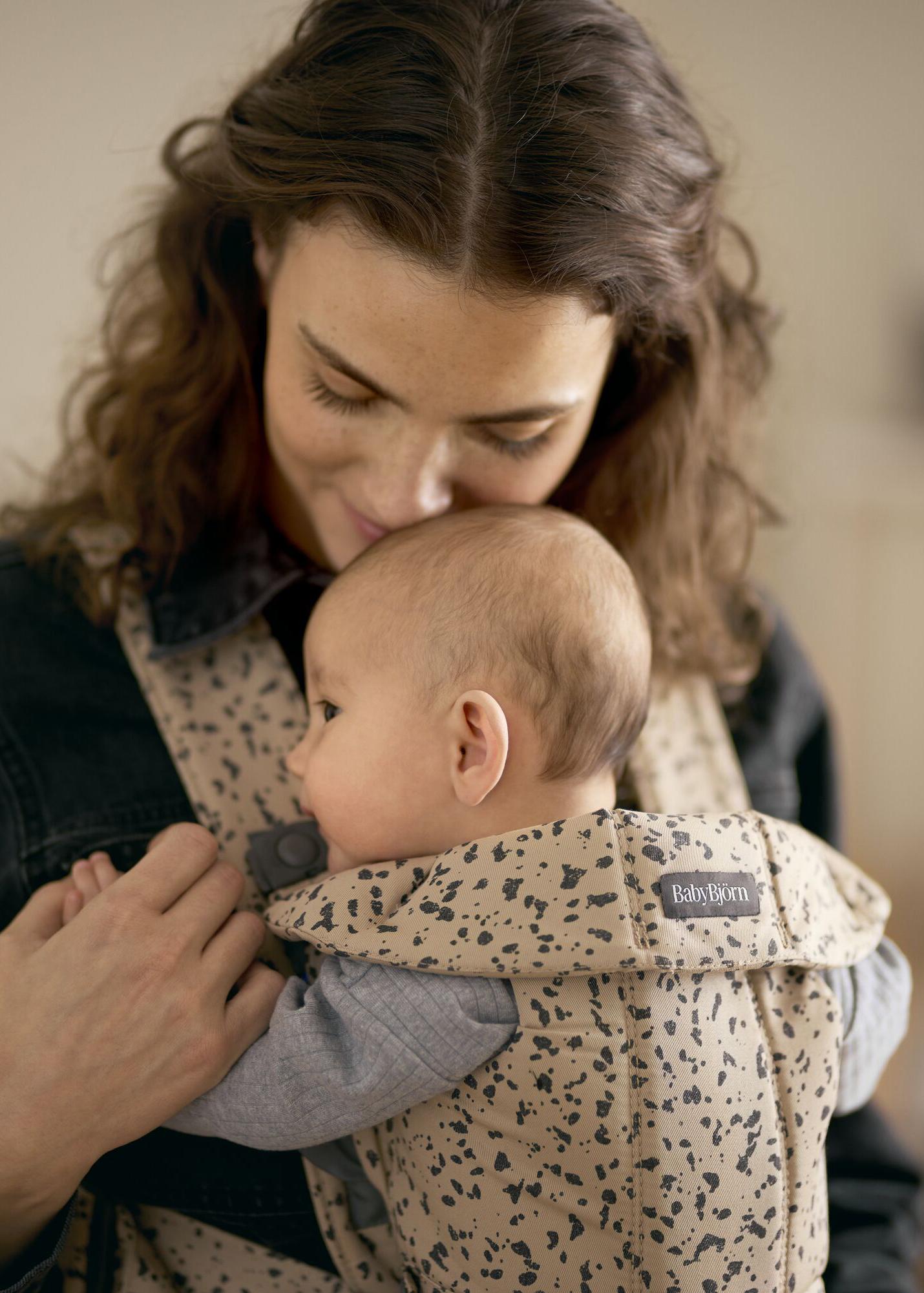 Baby Carrier Mini in Beige/Dark Grey Print - Little Masterpieces by BabyBjörn