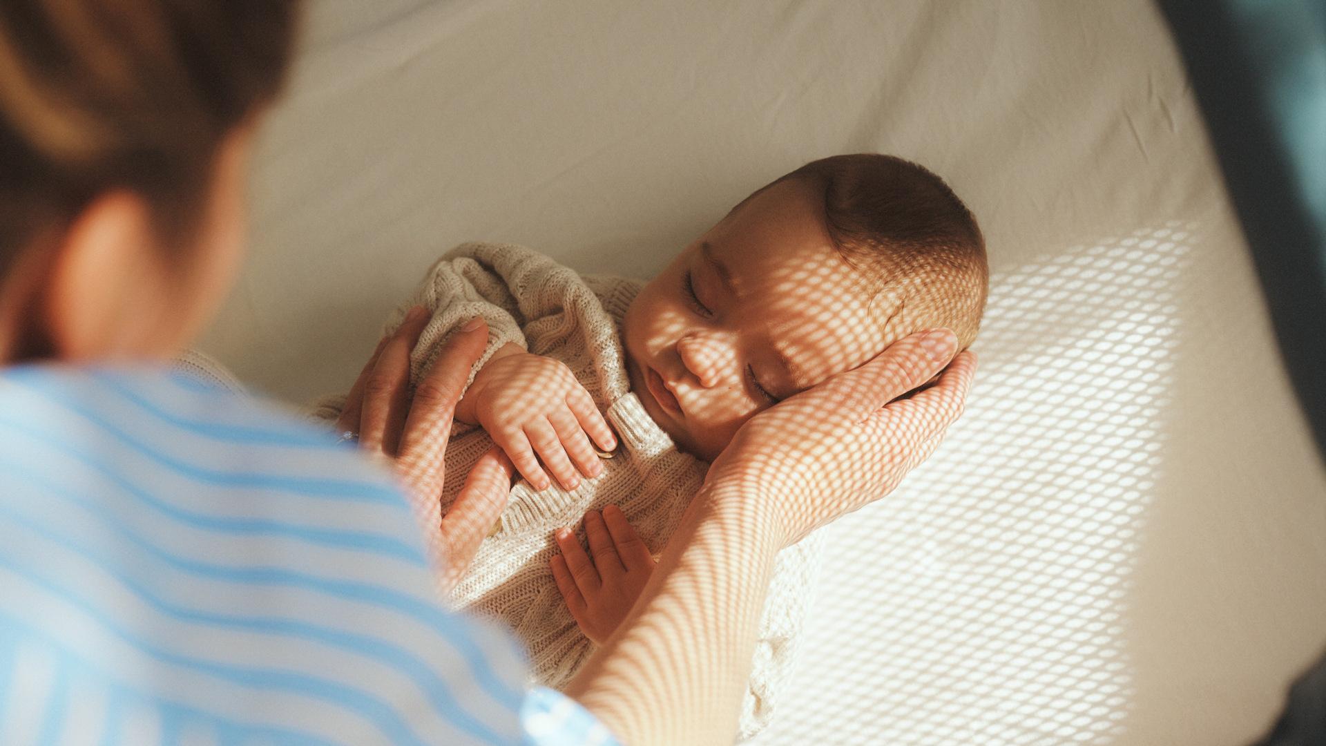 Your baby and sleep - BabyBjörn