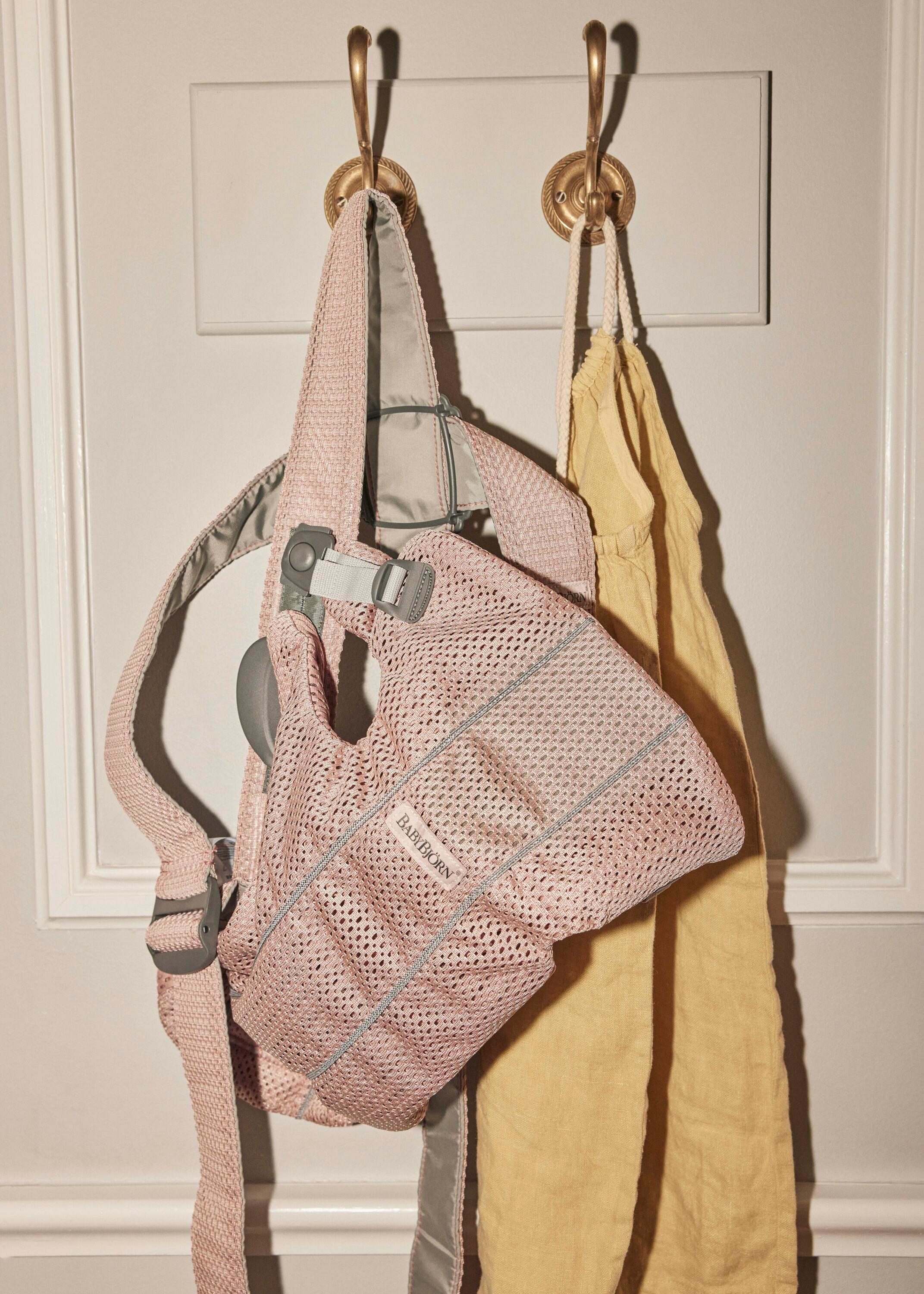 Baby Carrier Mini in dusty pink 3D Mesh - BabyBjörn