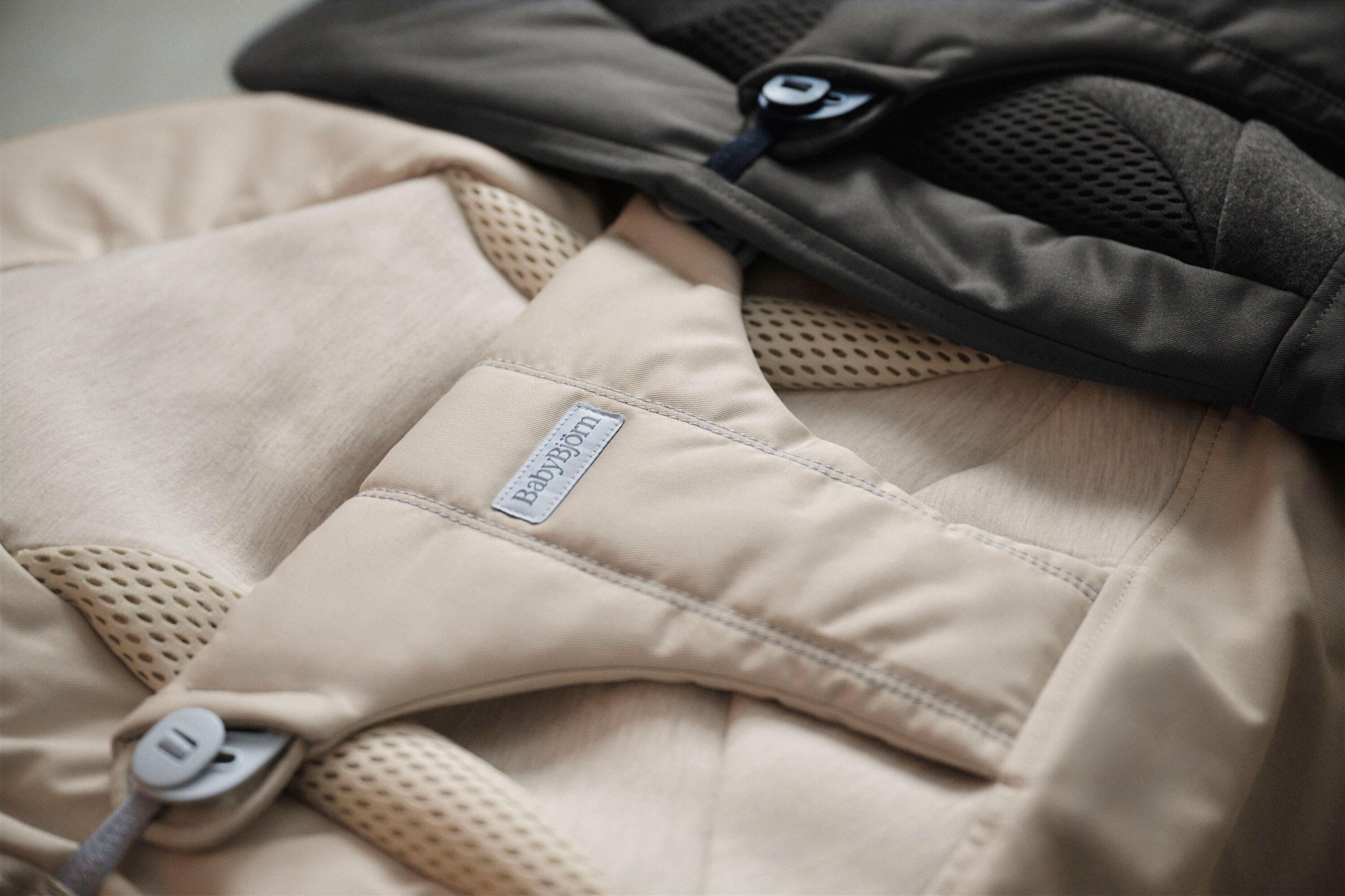 Bouncer Balance Soft in Light beige & Dark gray Woven/Jersey Tri-Fabric - BabyBjörn