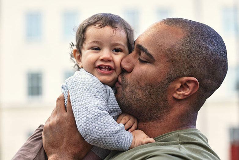 Bonding with your baby - new dads